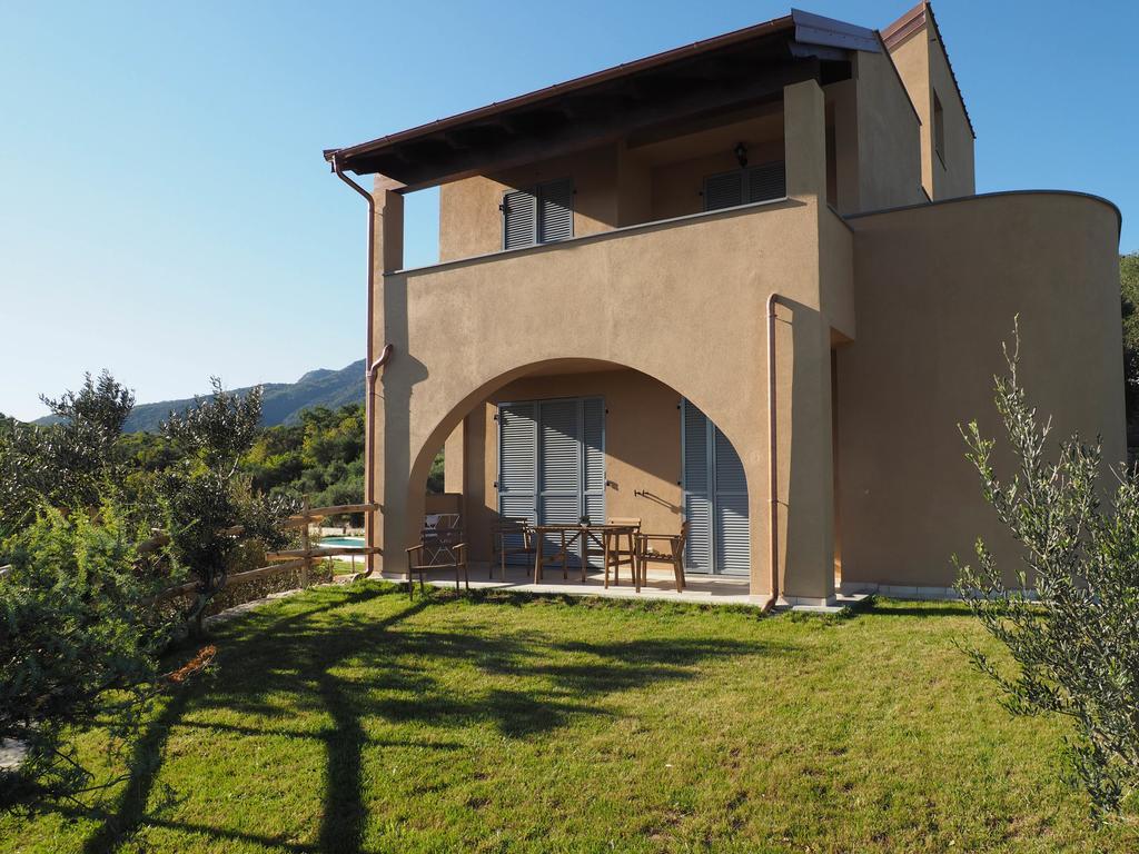 Agriturismo "I Castellari" ปิเอตราลิกูเร ภายนอก รูปภาพ