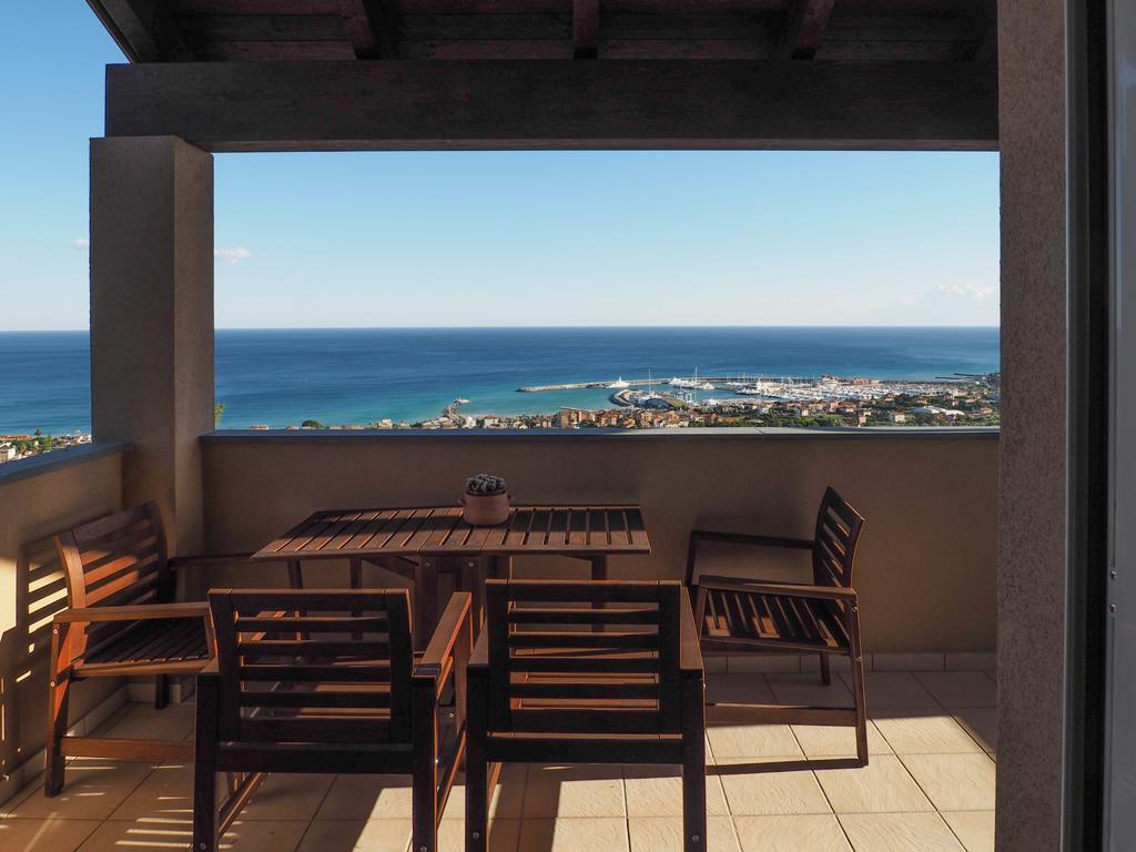 Agriturismo "I Castellari" ปิเอตราลิกูเร ห้อง รูปภาพ