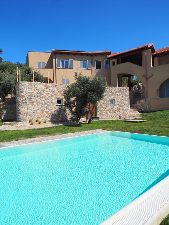 Agriturismo "I Castellari" ปิเอตราลิกูเร ภายนอก รูปภาพ